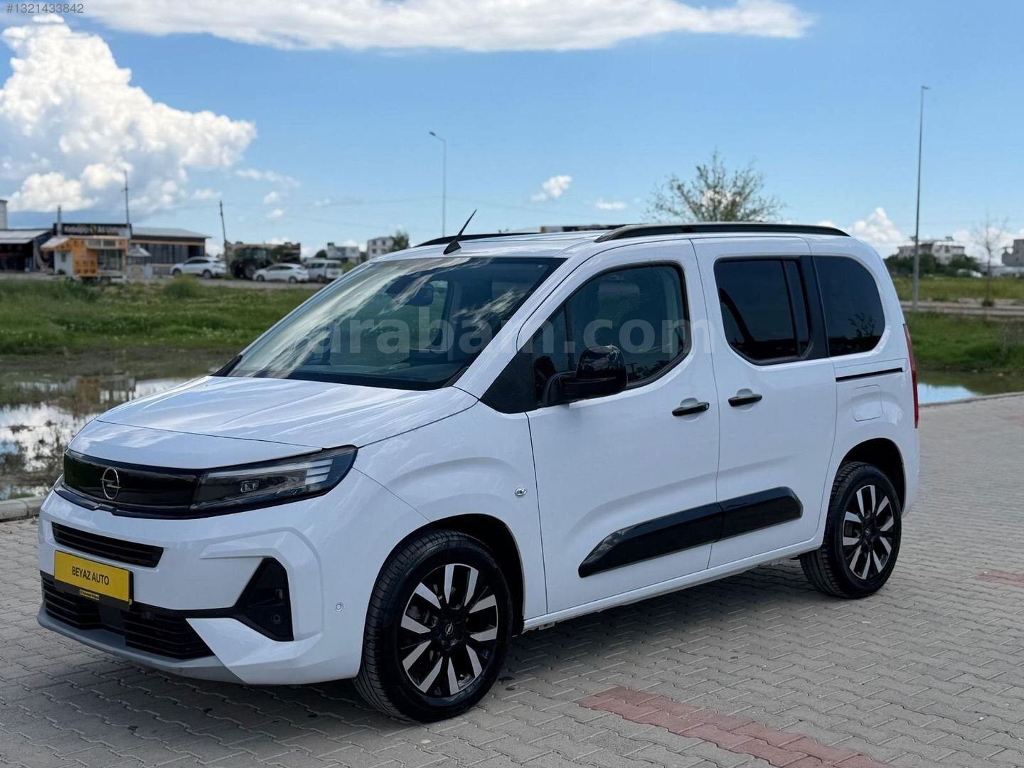 Galeriden Opel Combo 1.5 CDTI Ultimate 2025 Model Adıyaman 53.000 km Beyaz 2