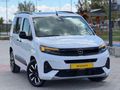 2025 OTOMATİK OPEL 53 BİNDE BOYASIZ CAM TAVAN