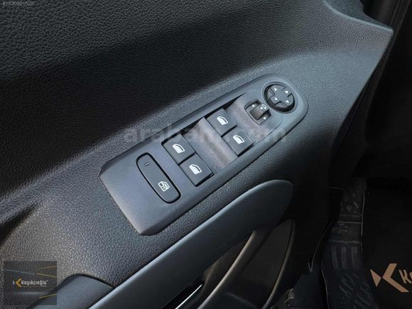 KAYIKÇIOĞLU AUTO-HATASIZ BOYASIZ 2025 OPEL COMBO 1.5 D ULTİMATE