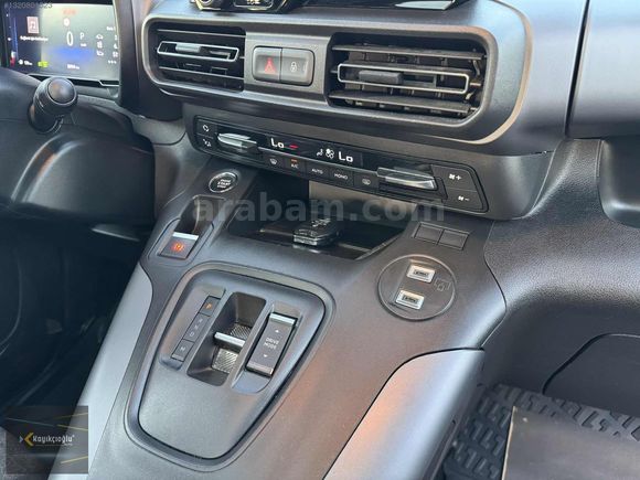 KAYIKÇIOĞLU AUTO-HATASIZ BOYASIZ 2025 OPEL COMBO 1.5 D ULTİMATE