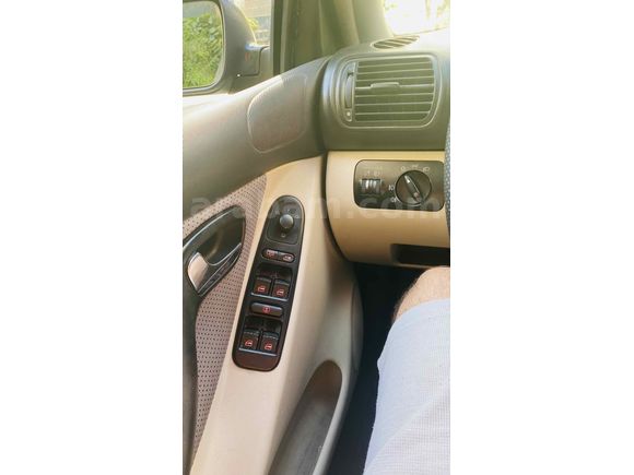 Sahibinden Seat Leon 1.6 Signo 2001 Model 