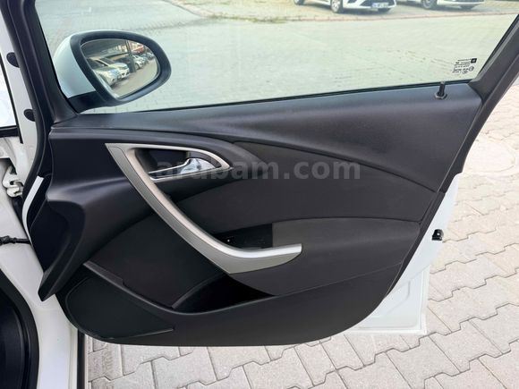 2012 OPEL ASTRA 1.6 EDİTİON 194.000 KM