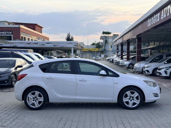 2012 OPEL ASTRA 1.6 EDİTİON 194.000 KM