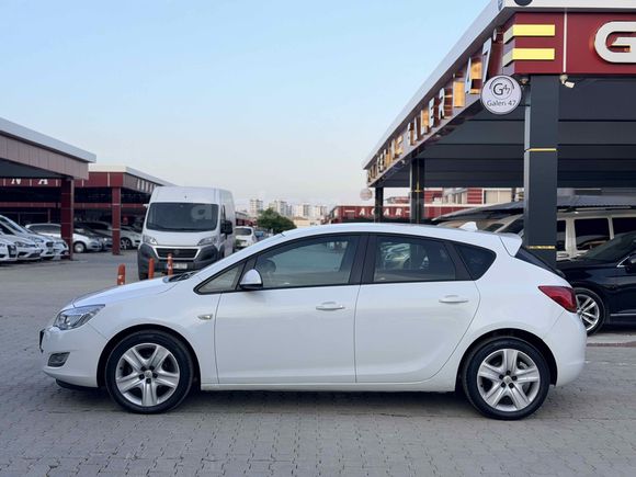 2012 OPEL ASTRA 1.6 EDİTİON 194.000 KM