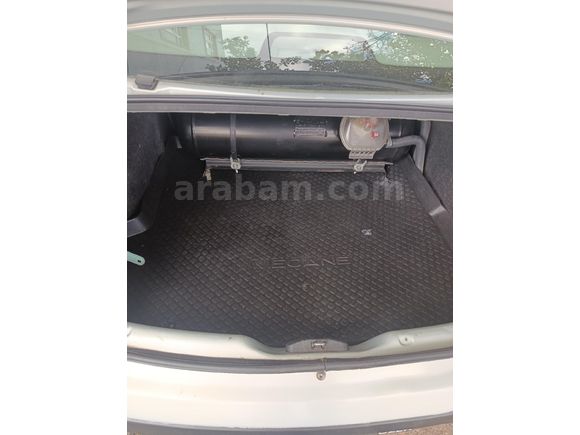 Sahibinden Renault Megane 1.4 Authentique 2001 Model  227.000 km Gri