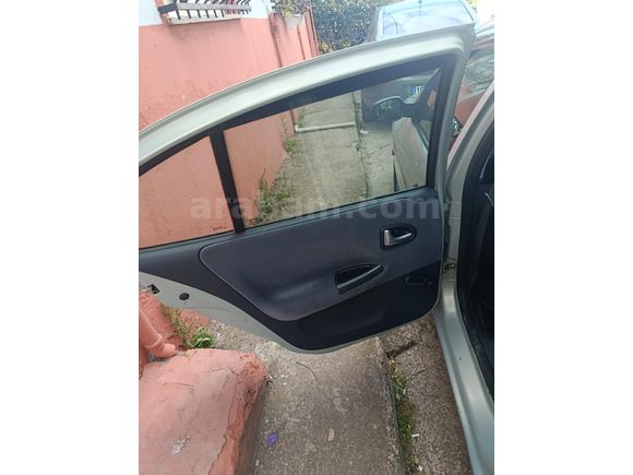 Sahibinden Renault Megane 1.4 Authentique 2001 Model  227.000 km Gri