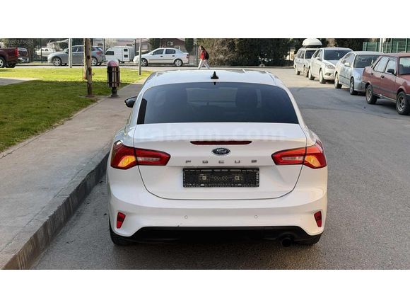 ÇELİK OTOMOTİVDEN NOKTA BOYASIZ HATASIZ FOCUS TAKAS OLUR
