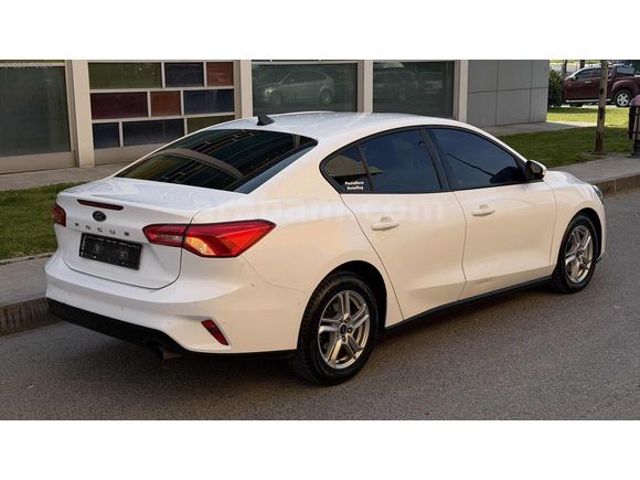 ÇELİK OTOMOTİVDEN NOKTA BOYASIZ HATASIZ FOCUS TAKAS OLUR
