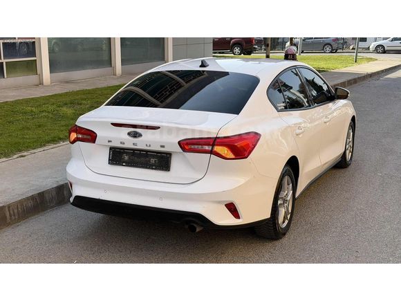 ÇELİK OTOMOTİVDEN NOKTA BOYASIZ HATASIZ FOCUS TAKAS OLUR