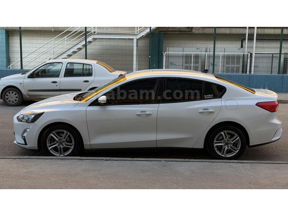 ÇELİK OTOMOTİVDEN NOKTA BOYASIZ HATASIZ FOCUS TAKAS OLUR