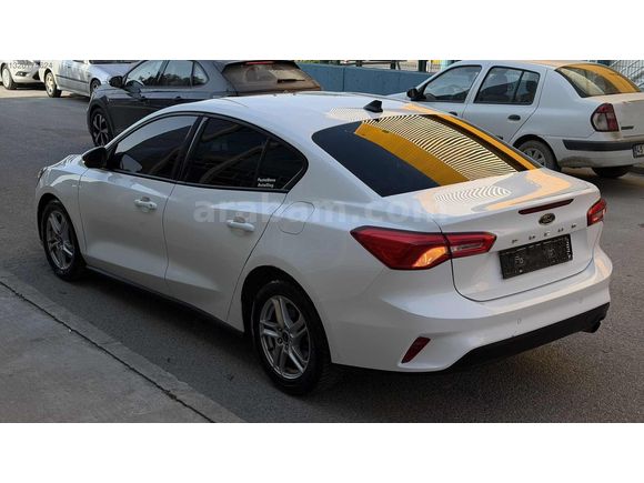 ÇELİK OTOMOTİVDEN NOKTA BOYASIZ HATASIZ FOCUS TAKAS OLUR