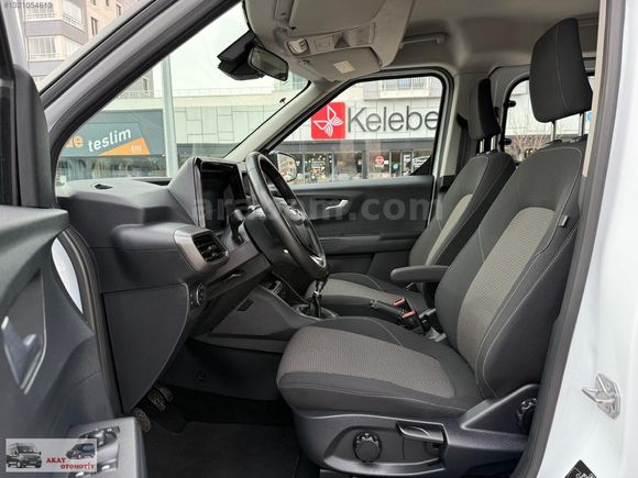 2024_HATASIZ_42.000KM'DE_1.5ECOBLUE 100 PS DELÜX 6 İLERİ_COURİER