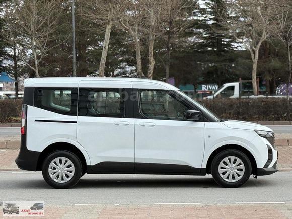 2024_HATASIZ_42.000KM'DE_1.5ECOBLUE 100 PS DELÜX 6 İLERİ_COURİER
