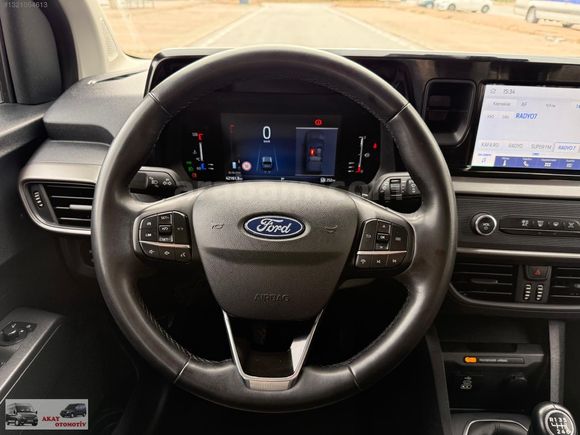 2024_HATASIZ_42.000KM'DE_1.5ECOBLUE 100 PS DELÜX 6 İLERİ_COURİER