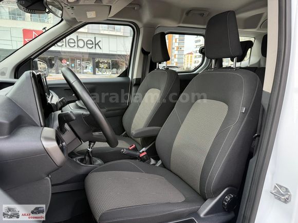 2024_HATASIZ_42.000KM'DE_1.5ECOBLUE 100 PS DELÜX 6 İLERİ_COURİER