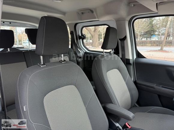 2024_HATASIZ_42.000KM'DE_1.5ECOBLUE 100 PS DELÜX 6 İLERİ_COURİER