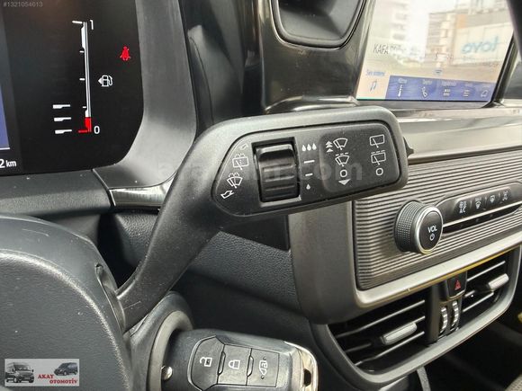 2024_HATASIZ_42.000KM'DE_1.5ECOBLUE 100 PS DELÜX 6 İLERİ_COURİER