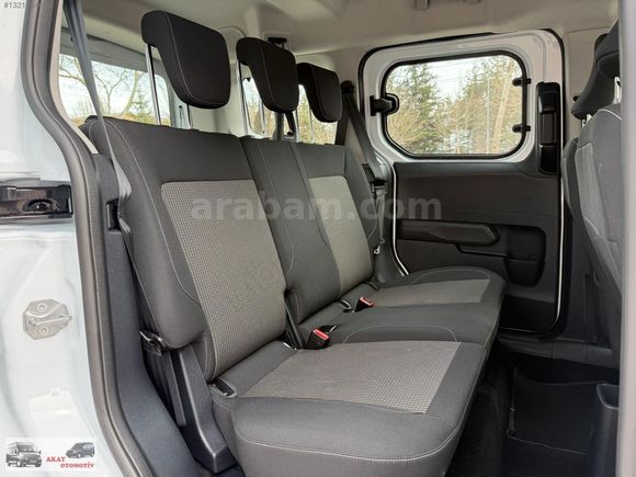 2024_HATASIZ_42.000KM'DE_1.5ECOBLUE 100 PS DELÜX 6 İLERİ_COURİER