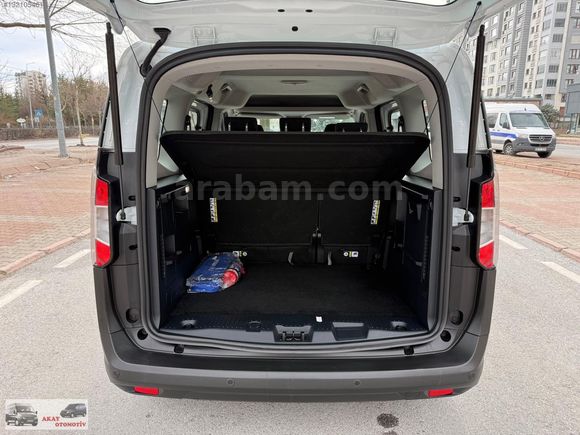 2024_HATASIZ_42.000KM'DE_1.5ECOBLUE 100 PS DELÜX 6 İLERİ_COURİER