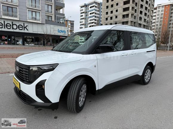 2024_HATASIZ_42.000KM'DE_1.5ECOBLUE 100 PS DELÜX 6 İLERİ_COURİER