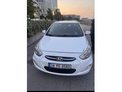 Sahibinden Hyundai Accent Blue 1.6 CRDI Mode Plus 2016 Model İstanbul 189800 km Beyaz