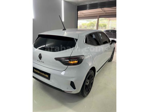Sahibinden Renault Clio 1.0 TCe Evolution 2025 Model 