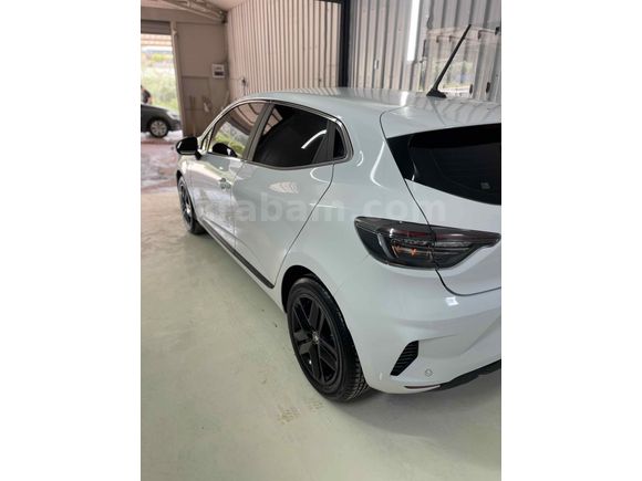 Sahibinden Renault Clio 1.0 TCe Evolution 2025 Model 