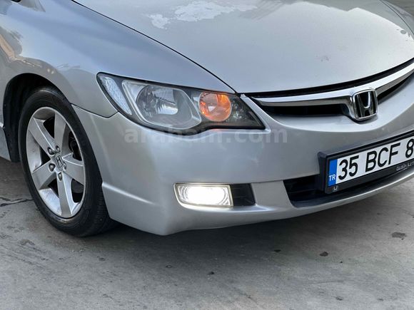 Sahibinden Honda Civic 1.6i VTEC Elegance 2009 Model 