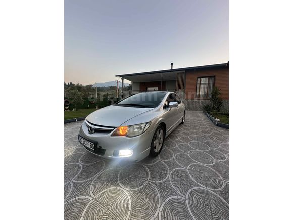 Sahibinden Honda Civic 1.6i VTEC Elegance 2009 Model 