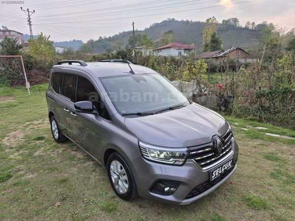 2025 KANGO 1.3 TURBO OTOMATİK VİTES YENİ LOGOLU CAM GİBİ