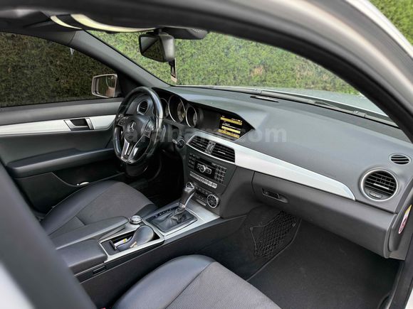 Sahibinden Mercedes - Benz C 180 Kompressor BlueEfficiency AMG 2011 Model 