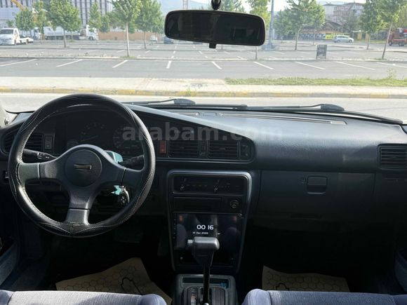 TR'DE TEK MAZDA 626 OTOMATİK VİTES ORJİNAL KMLİ 
