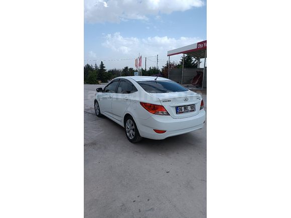 Sahibinden Hyundai Accent Blue 1.6 CRDI Mode Plus 2012 Model  165.100 km Beyaz