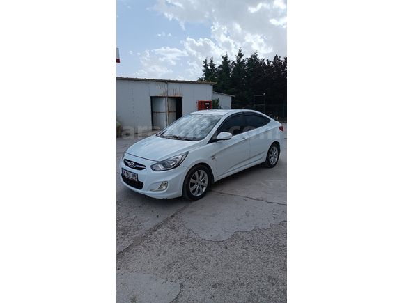 Sahibinden Hyundai Accent Blue 1.6 CRDI Mode Plus 2012 Model  165.100 km Beyaz