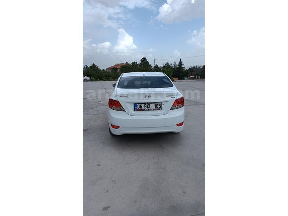 Sahibinden Hyundai Accent Blue 1.6 CRDI Mode Plus 2012 Model  165.100 km Beyaz