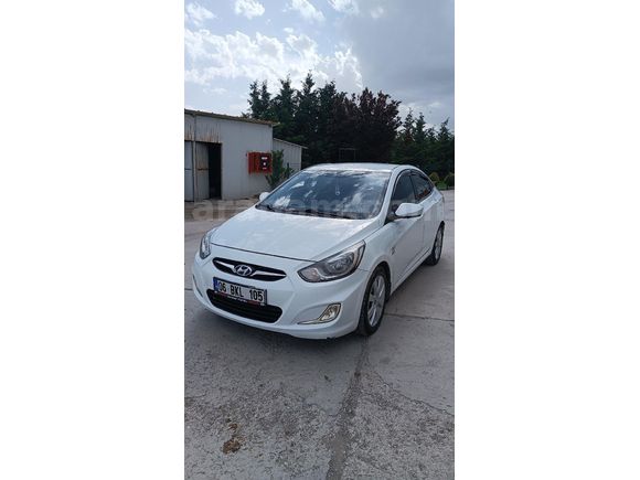 Sahibinden Hyundai Accent Blue 1.6 CRDI Mode Plus 2012 Model  165.100 km Beyaz