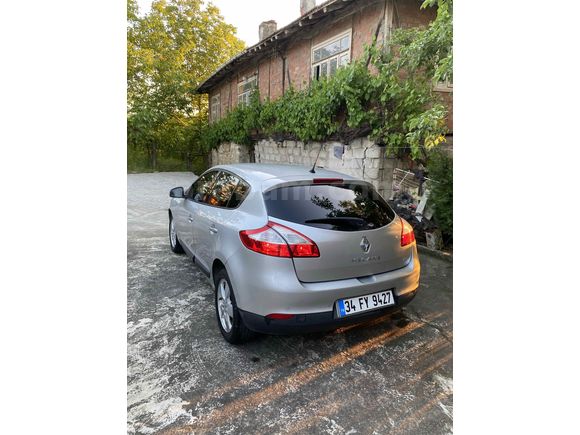 Sahibinden Renault Megane 1.5 dCi Dynamique 2010 Model 