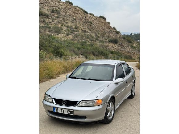 Sahibinden Opel Vectra 1.6 GL 1998 Model Açıklamayı Okuyunuz.
