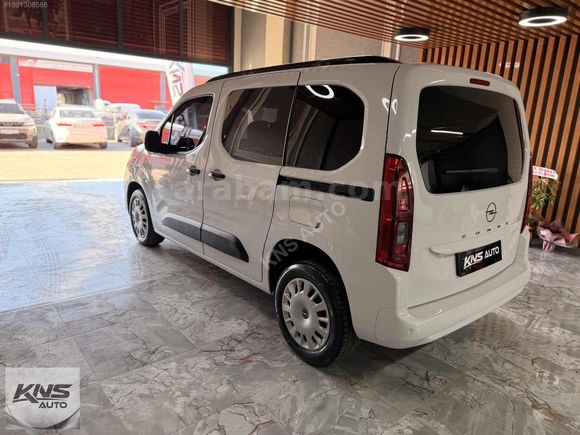 KNS AUTO'DAN 2025 OPEL COMBO 1.5D OTOMATİK ESSENTİAL
