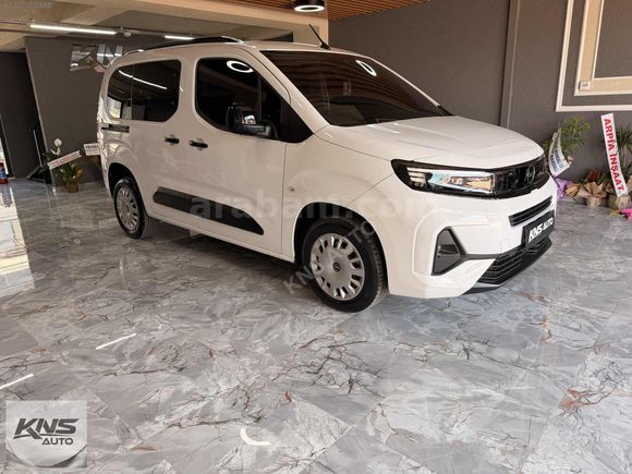 KNS AUTO'DAN 2025 OPEL COMBO 1.5D OTOMATİK ESSENTİAL