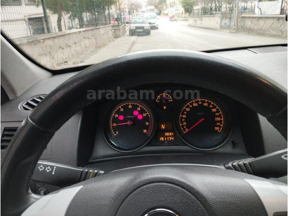 SORUNSUZ TEMİZ ASTRA