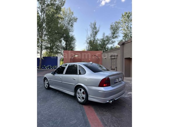 Sahibinden Opel Vectra 2.0 CDX 2001 Model 