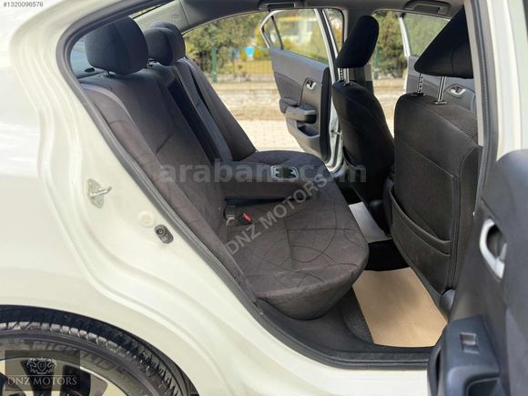 TR'TK 2015 FB7 CİVİC 36.500KM OTOMATK FUL Y.SRVS SUNROF/NAVİGSYN