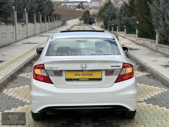 TR'TK 2015 FB7 CİVİC 36.500KM OTOMATK FUL Y.SRVS SUNROF/NAVİGSYN
