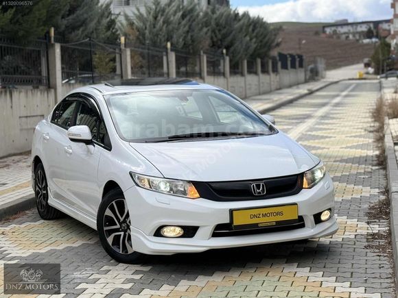 TR'TK 2015 FB7 CİVİC 36.500KM OTOMATK FUL Y.SRVS SUNROF/NAVİGSYN