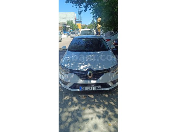Sahibinden Renault Megane 1.5 dCi Touch 2017 Model  352.000 km Beyaz