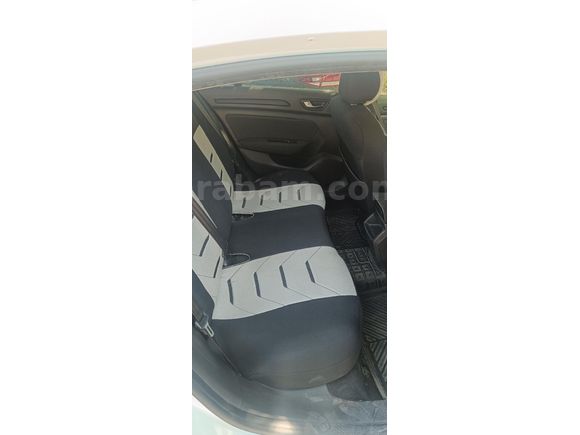 Sahibinden Renault Megane 1.5 dCi Touch 2017 Model  352.000 km Beyaz