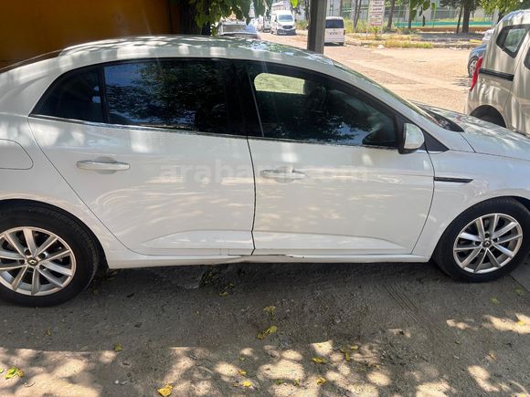 Sahibinden Renault Megane 1.5 dCi Touch 2017 Model  352.000 km Beyaz