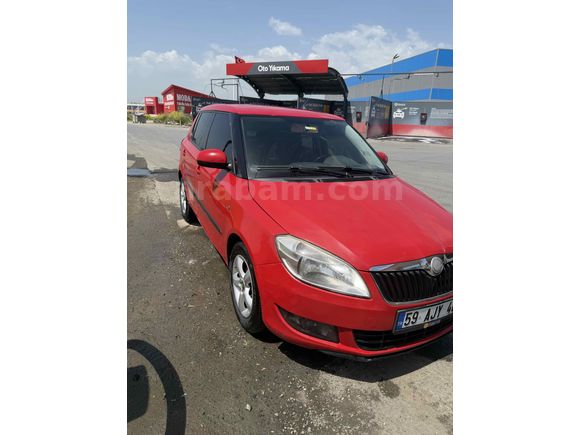 Sahibinden Skoda Fabia 1.4 Ambiente Dynamic 2011 Model 