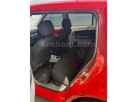 Sahibinden Skoda Fabia 1.4 Ambiente Dynamic 2011 Model 